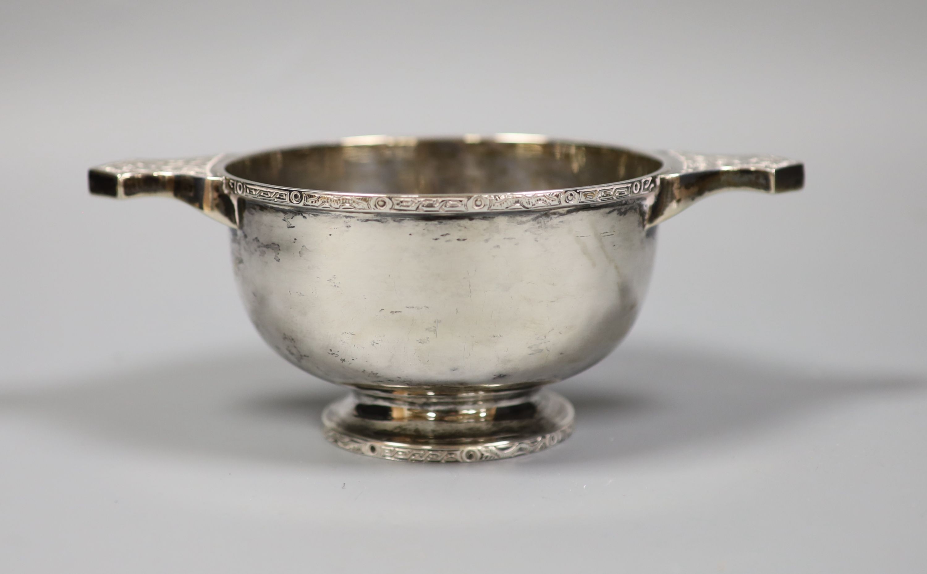 A George V Irish Art s& Crafts silver two handled bowl, T. Weir & Sons, Dublin, 1928, 19.7cm, 8oz.